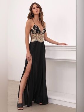Tulum Lace Maxi Dress in Black and Gold SZ M